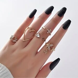 Elegant Gold Heart Ring for Women